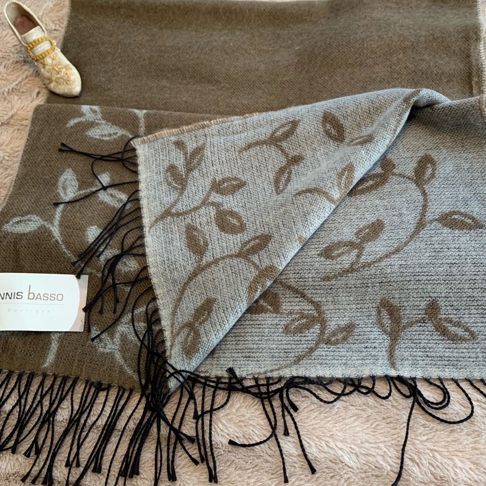 DENNIS BASSO 100% soft Acrylic reversible fringe oversized scarf wrap NWT